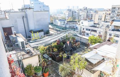 Gospodin Zoran zelenilom na vrhu zgrade opire  se  betonu - na ponos cijelom kvartu