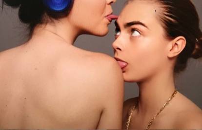 C. Delevingne i Kendall Jenner se u toplesu međusobno ližu