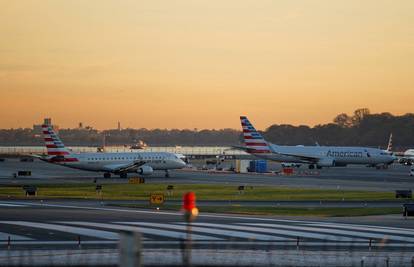 Tisuće otkazanih i odgođenih letova radi blokade vlade SAD-a