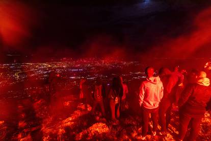 U Splitu spektakularan vatromet i bakljada "Torcidi" za rođendan