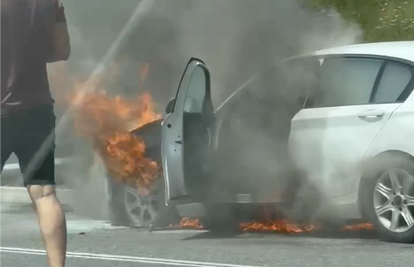 VIDEO Planuo požar na autu na A1: 'Dosta jako se dimilo...'