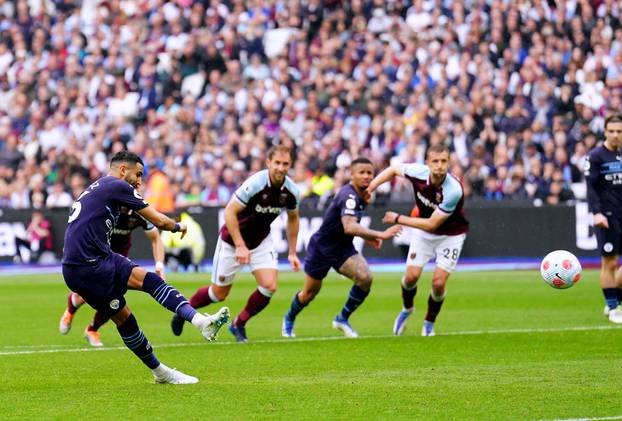 West Ham United v Manchester City - Premier League - London Stadium