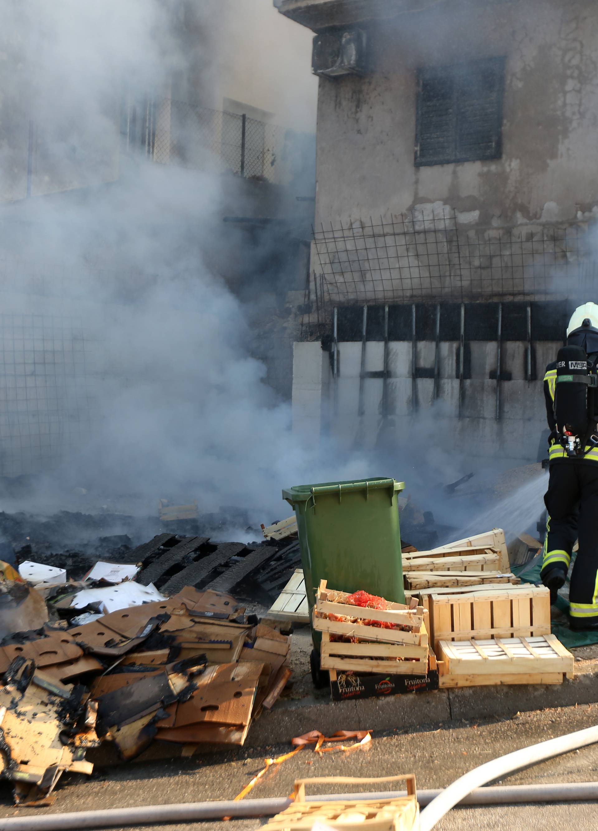 Požar kuće u Šibeniku: Turisti su bježali glavom bez obzira...