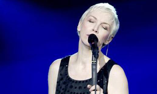 Annie Lennox: Loše je što Papa zabranjuje kondome