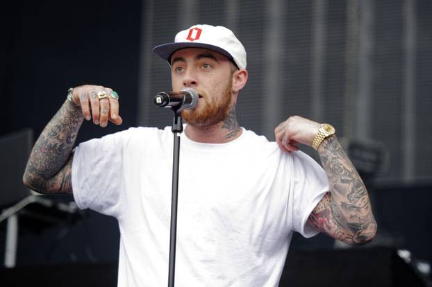 Paris : Mac Miller performs live
