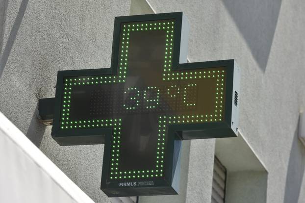&Scaron;ibenik: Toplinski val na gradskim ulicama Kre&scaron;imirova grada