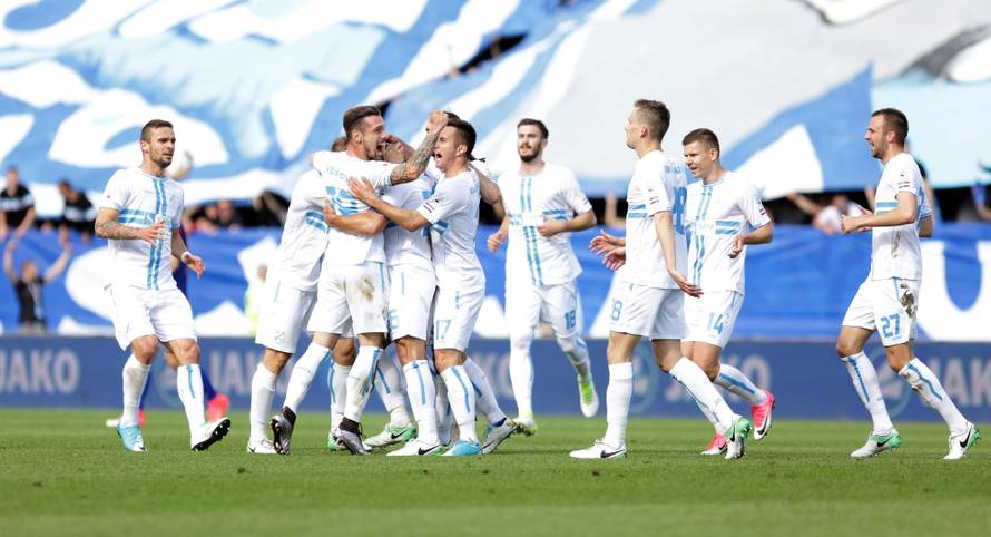 Šampionska Rijeka pobijedila je Hajduk i juri po povijesnu titulu