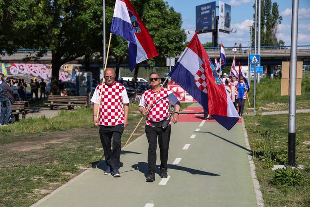 Zagreb: Branitelji dolaze na Trnjanske kresove