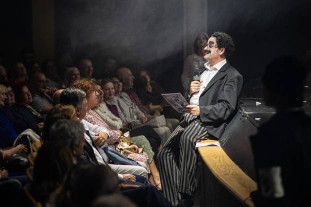 Zagreb: Premijera predstave "Juha braće Marx"