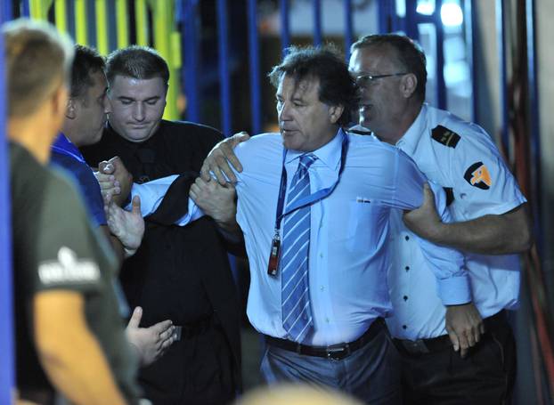 Zagreb: Zdravko Mami? obranio navija?e od policije i zaštitara