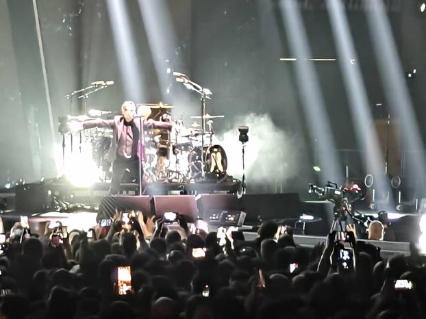 Depeche Mode napunio Arenu: Pozdravili Zagreb pa otpjevali najveće hitove u svojoj karijeri