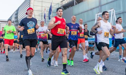 FOTO Trka&ccaron;i 'poletjeli' na 5 km: Utrka po zrakoplovnoj pisti