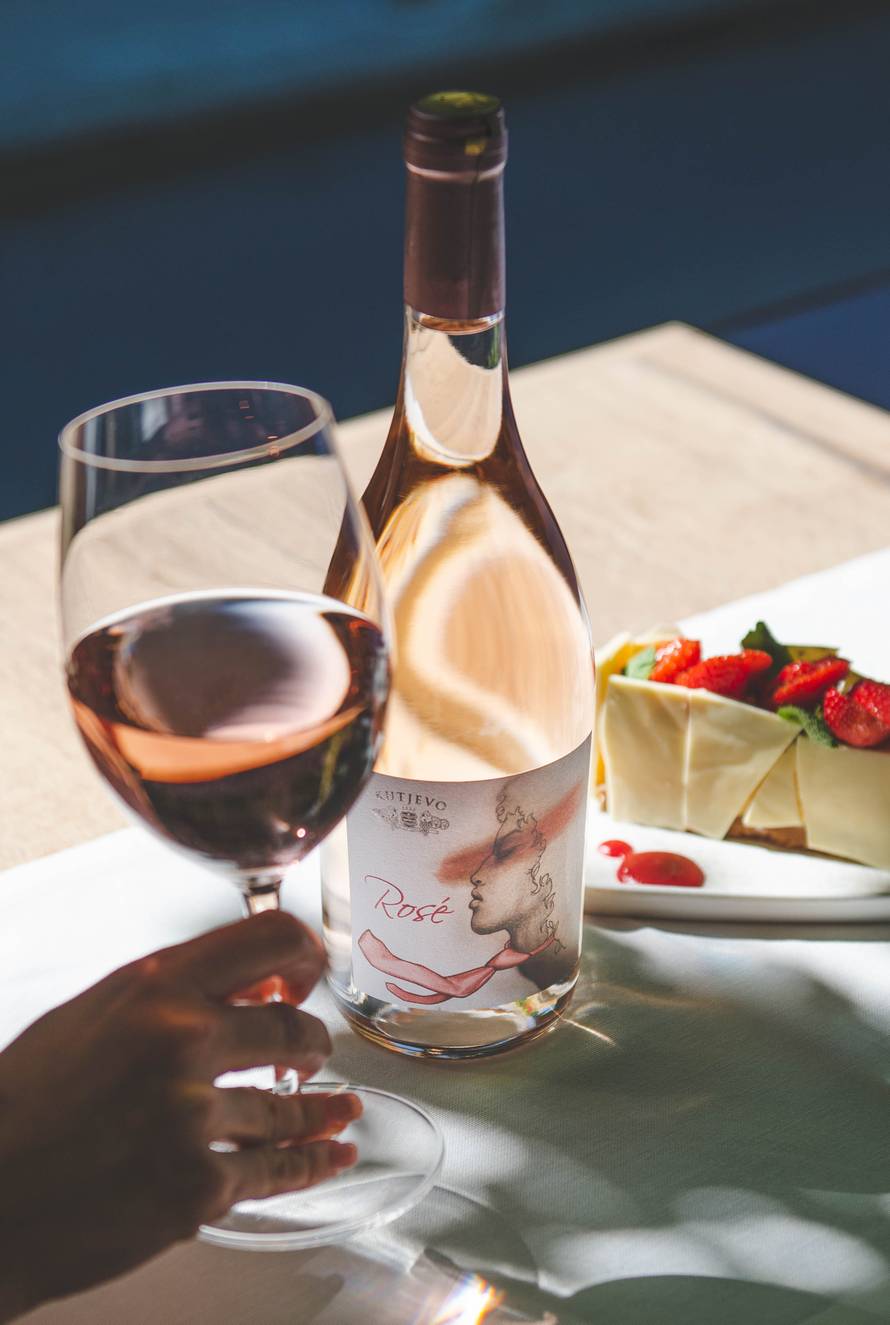 Čarobna lakoća uživanja uz Kutjevo Rosé Premium