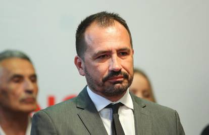 'Vučemilović medijski divlja, stranku je uvela u talačku krizu'