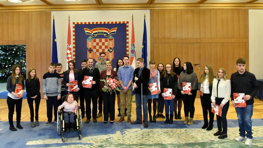 Veladrion i ORYX Grupa pomažu studentima s invaliditetom