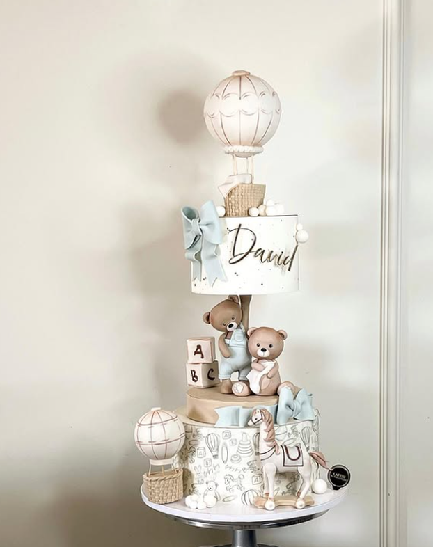 FOTO Maja Šuput proslavila je 46. rođendan - pogledajte tortu koja je bila hit večeri