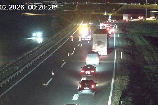 DETALJI U&Zcaron;ASA Dvoje mrtvih na A3! Pretr&ccaron;avali su cestu kod Novske pa ih udario automobil