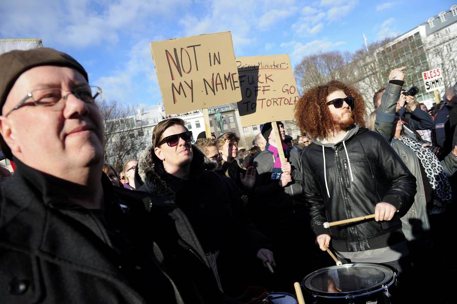 Pritisak raste: Premijer Islanda zatražio prijevremene  izbore