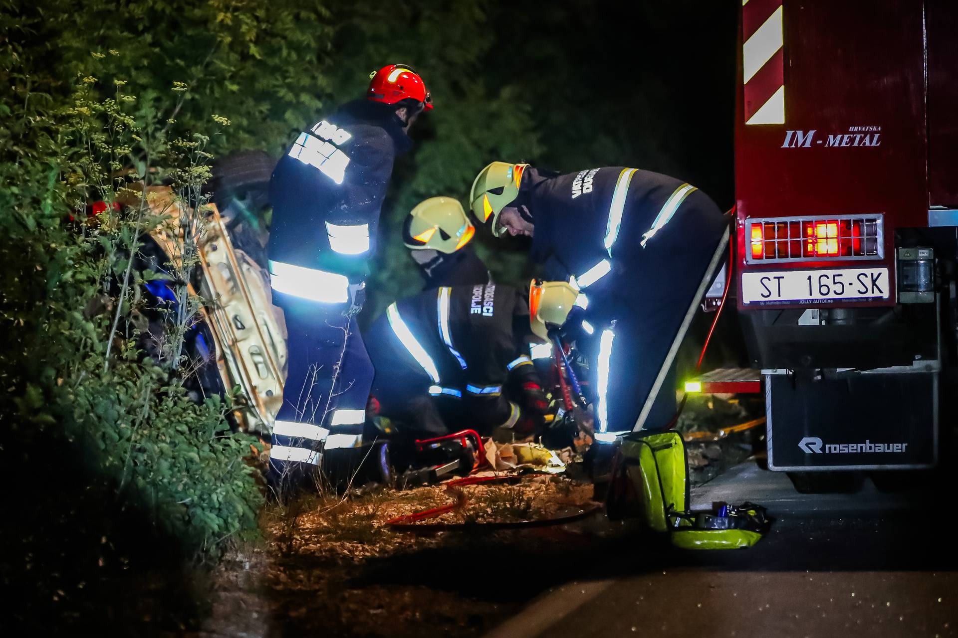 Dvije osobe poginule u prometnoj nesreći u Prugovu kod Splita