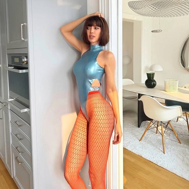 FOTO Umjetnica šetala Korzom potpuno gola i šokirala građane