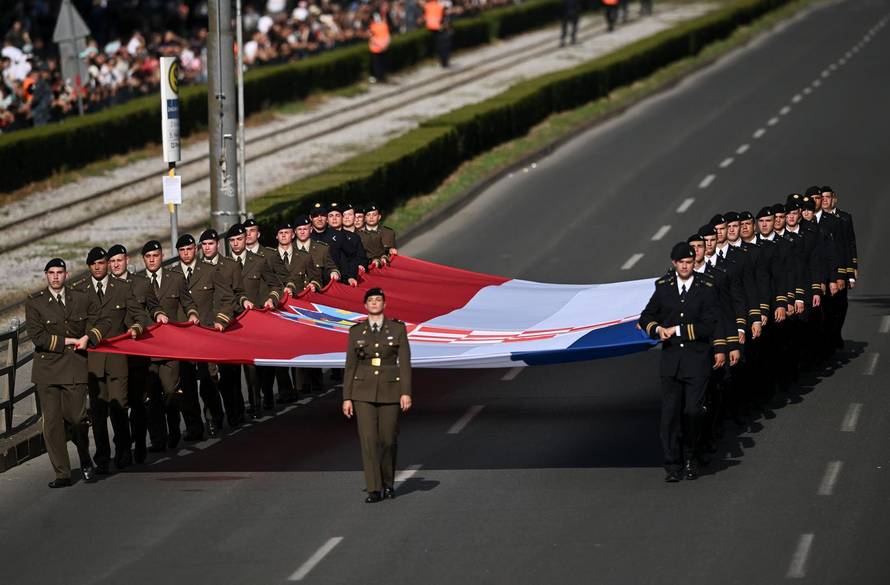 Vojni mimohod - izbor najboljih fotografija
