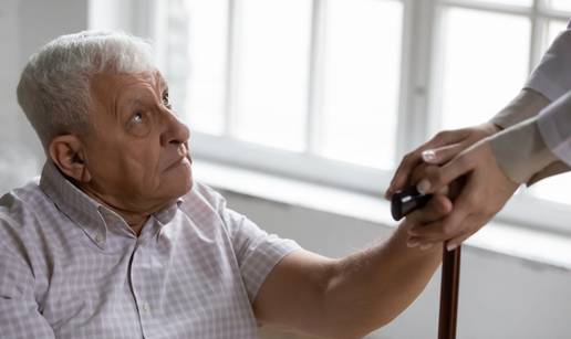 Na ove znakove Parkinsonove bolesti morate hitno pripaziti