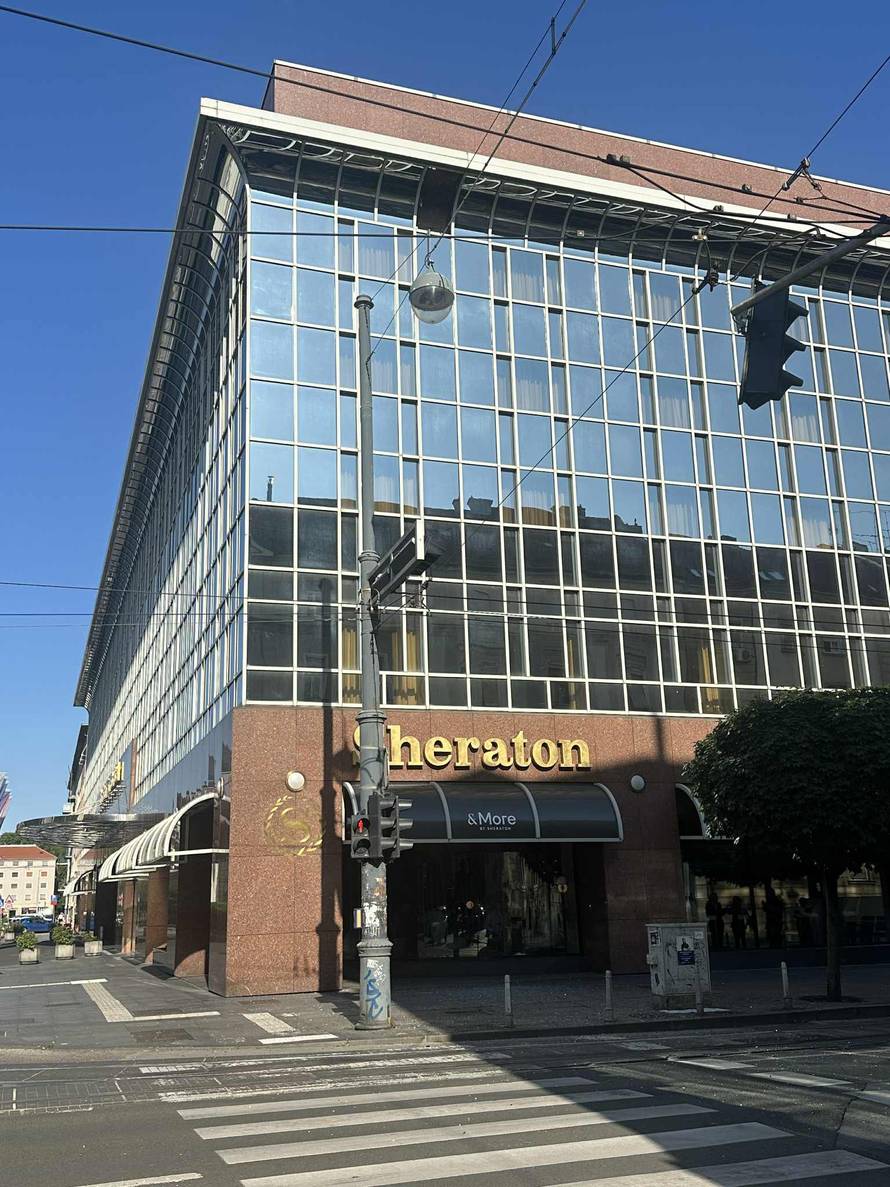 Palo staklo sa zgrade hotela u Zagrebu, umalo pogodilo ženu u glavu: 'Imala sam puno sreće!'