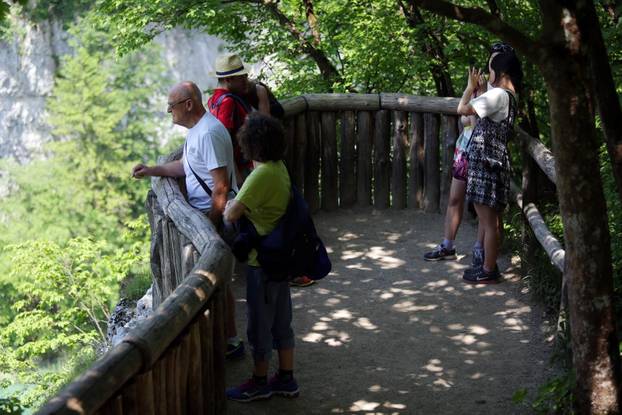 FOTO Počinje proljetna sezona na Plitvicama! Pogledajte zašto je ovo naš najljepši park
