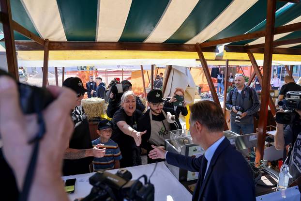 Zadar: Predsjednik Hrvatskog sabora Gordan Jandroković obišao je manifestaciju pod nazivom „Pijat na Pijaci“ 