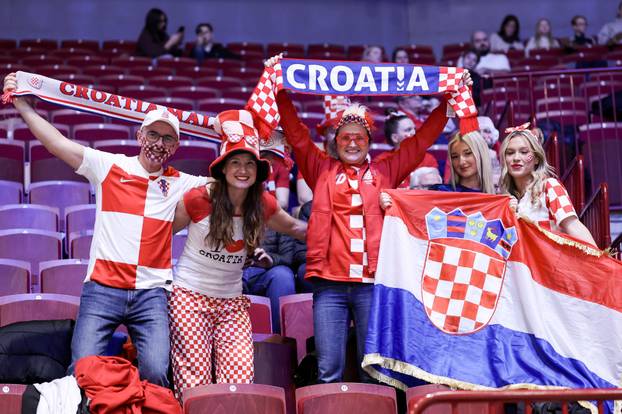 Malmo: Navijači Hrvatske i Mađarske na rukometnoj utakmici EHF prvenstva