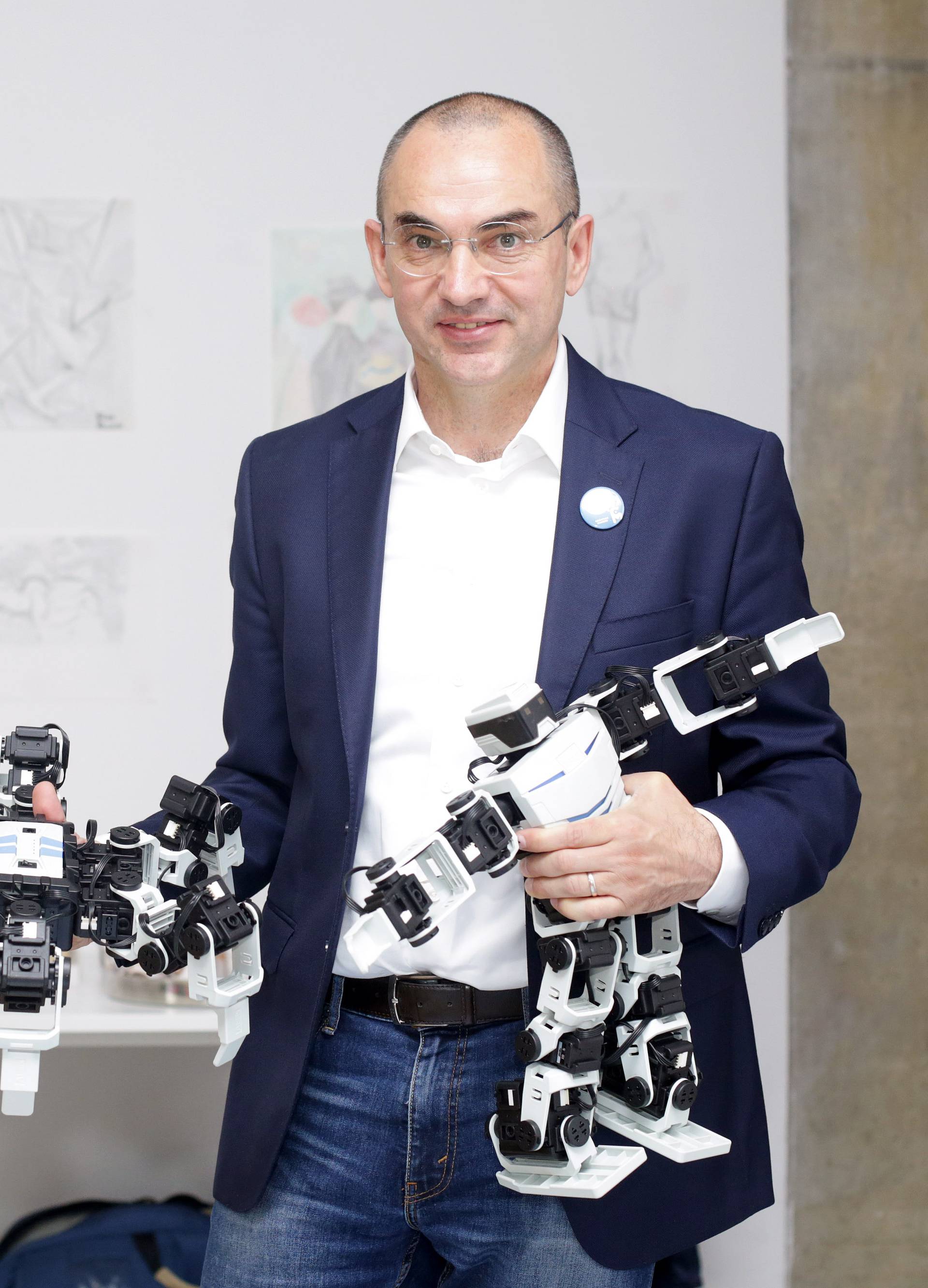 Kreće kup Hrvatske:  Đacima   nabavili 60 robotskih setova