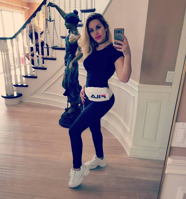 FOTO  Prozvala se 'Kraljicom Hollywooda': Na poklon želim dobiti  privatni otok u Grčkoj...