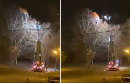 Pogledajte kako vatrogasci pokušavaju skinuti padobran