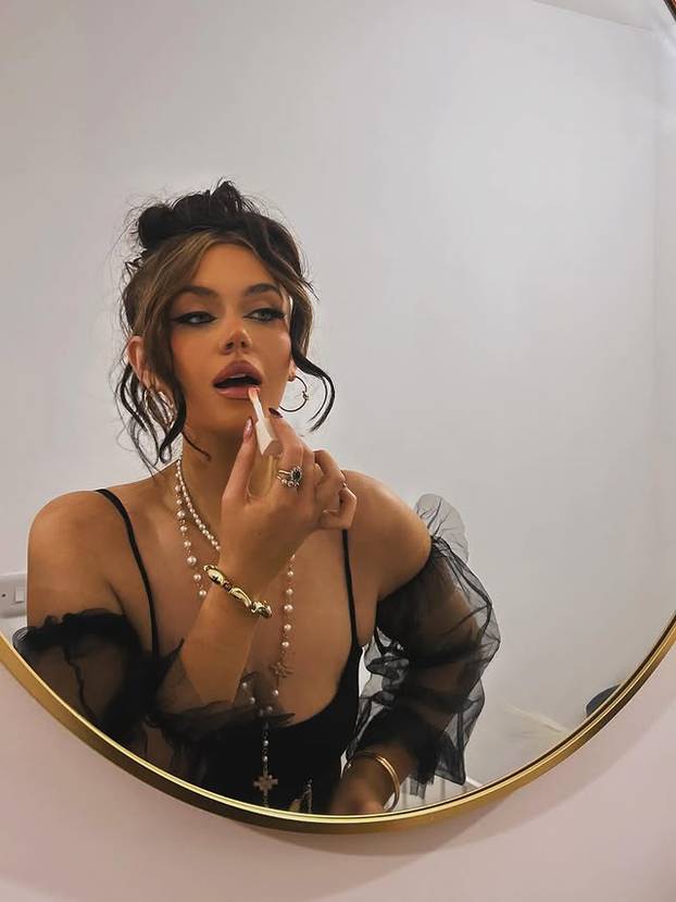 FOTO Skinula je gotovo 90 kila i pokazala svoje vruće tijelo: 'Izgledaš kao prava boginja'