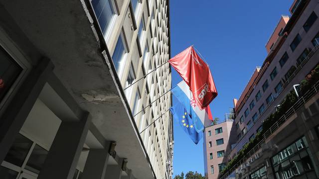 Oprečna mišljenja SDP-ovaca oko ulaska Sabe u vodstvo stranke, Milanovića osuđuju