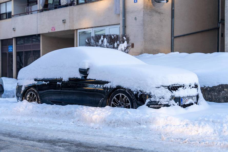 Otočac se probudi na -17 stupnjeva 