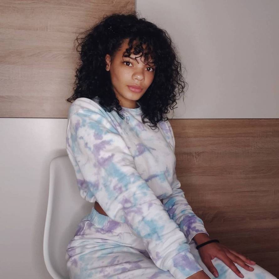 Anatachina životna priča: 'Živim u domu, s mamom i tatom se ne slažem, a u školi me nisu voljeli'