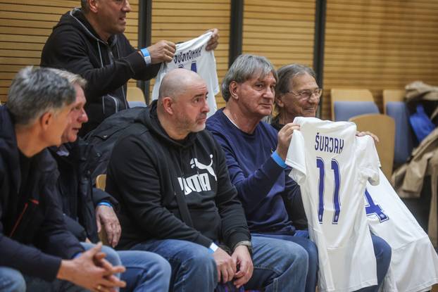 Zagreb: Veterani Dinama i Hajduka odigrali humanitarnu utakmicu