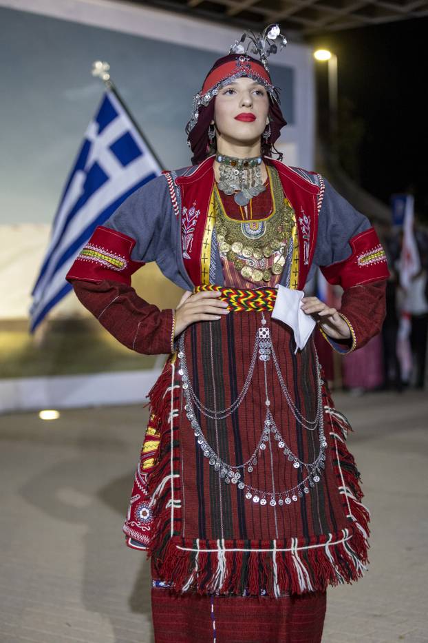 Vinkovci: Etno frizure svijeta na Vinkovačkim jesenima