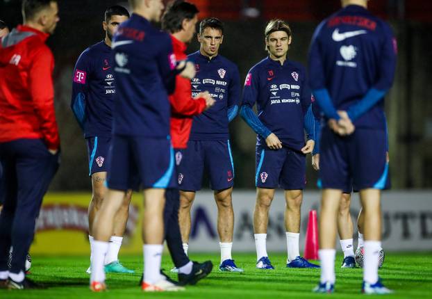 Zagreb: Trening nogometne reprezentacije na terenu Hitrec Kacijan