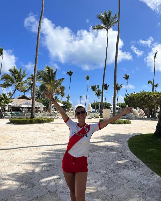 FOTO Bujna Argentinka upala u hotel omiljene ekipe i ostvarila san. Samo, zaboravila je nešto