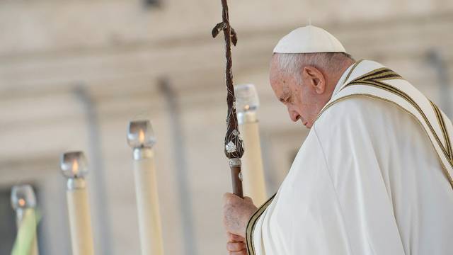 Pope leads mass to open the Synod of Bishops in Vatican City