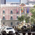 Državni udar u Boliviji: Oklopna vozila provaljuju u predsjedniku palaču, stigli su i tenkovi!