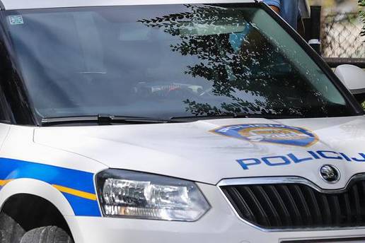 Strava u Velikoj Gorici: Mladi&cacute; o&scaron;trim predmetom poku&scaron;ao usmrtiti djevojku (21)