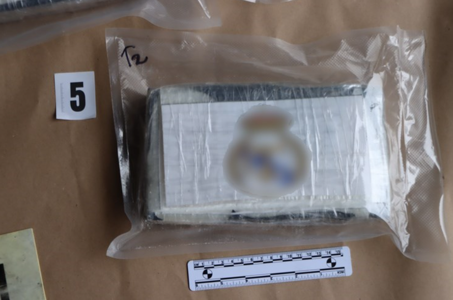 FOTO Diler iz Šibenika 'pao' u Zagrebu: Ispod mjenjača auta skrivao više od 5 kg kokaina!