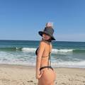 FOTO Bieberova supruga nosi samo tange! Pokazala bujnu guzu, pogledajte kako joj stoje