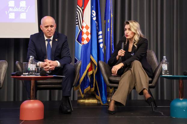 Tribina pod nazivom "Može li Hrvatska mladima osigurati priuštivo stanovanje?"