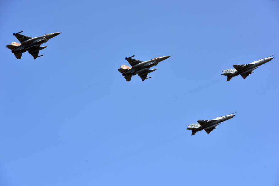 Knin: MiG-21 i izraelski borbeni avioni F-16 Barak zajedno u sklopu letaÄkog programa