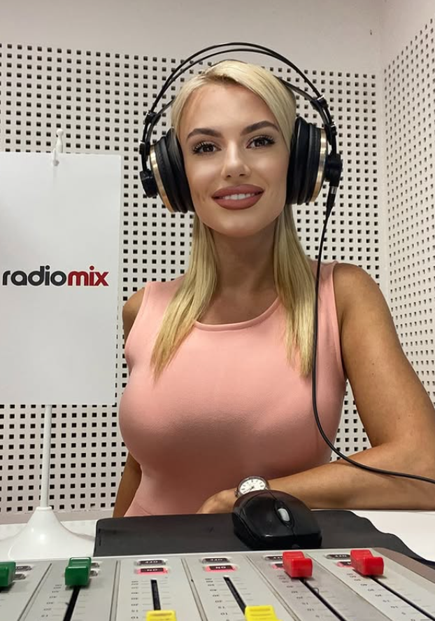 FOTO Ona je 'bosanska Diletta'. Bila voditeljica na sportskoj televiziji, sad vodi radio emisiju