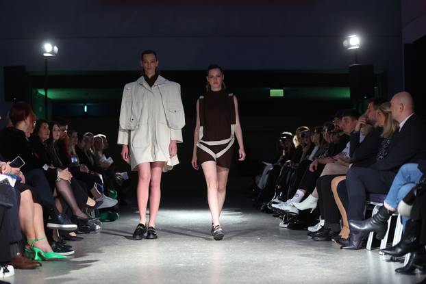 DIPMOD_10 - modna revija diplomskih kolekcija studenata Sveučilišta u Zagrebu Tekstilno-tehnološkog fakulteta